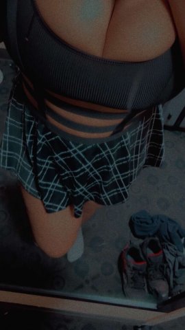Bloomington Female Escort for In-Calls (No Bare, No BBBJ, No Anal, No CMI) - 1