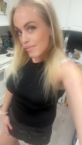 West Palm Beach Female Escort - 1