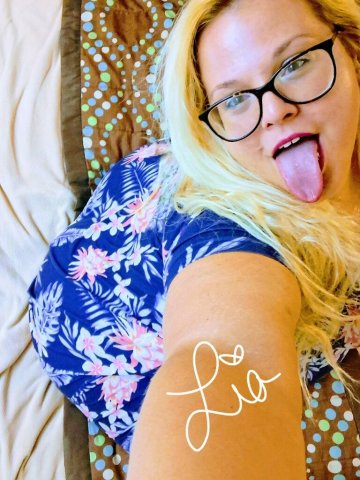 Virtual Firework Show + Video Chat, Meet & Greets (BBW Blonde) — OnlyFans Verified - 1