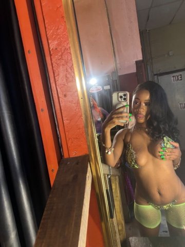 New Orleans Petite Female Escort — Full Service Outcall Special - 1