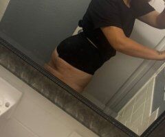San Antonio escorts - San Antonio Curvy Brunette Female Escort — Weekend Specials (Incalls)