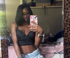 Valdosta, GA Skinny Petite Mama Escort (19) — Outcalls & Carplay - Image 3