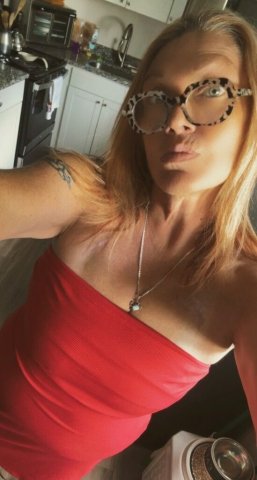 Nicole (Mature Busty Blonde) — Sarasota/Bradenton Escort - 1
