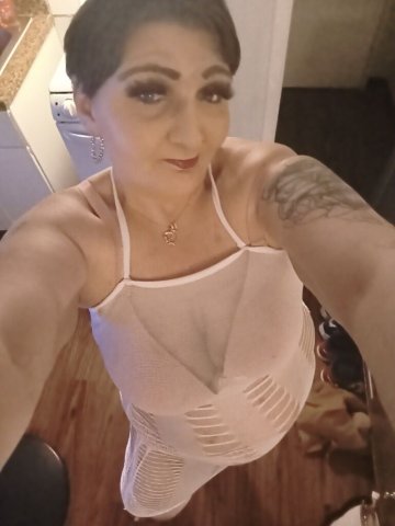 Akron BBW Escort Ari — nude deep tissue + happy ending - 1
