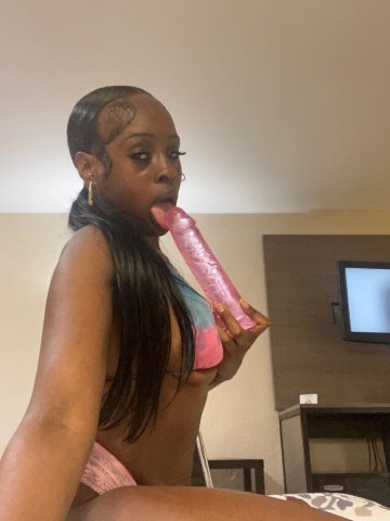 Richmond, VA Fun Size Playmate — Text Hour Special - 1