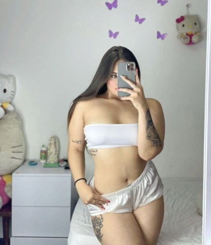 Latina Female Escort — Disponible ahora - 1