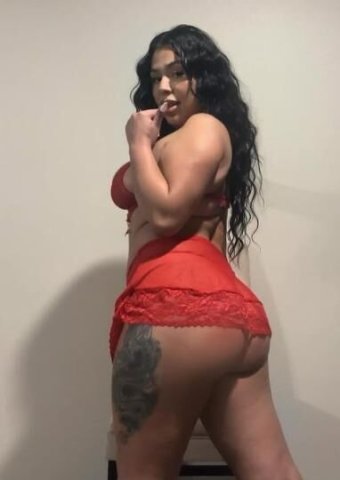 Lucky Charms  Foreign Latina (23) — 24/7 Snapchat - 1