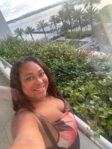 San Diego Female Escort — Deep Throat & BARE Sloppy Throat - 1