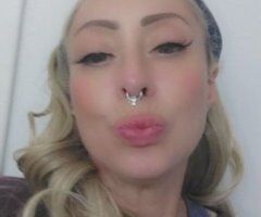 Denver escorts - Denver Female Escort — QV, HHR, & HR Service (Today Only)