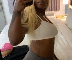 Discrete Female Escort in Chambana, Illinois — Facetime Verification - Image 2