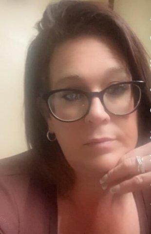 Ms. Abigail (41) — Grand Blanc Female Escort for Sensual Massages - 1