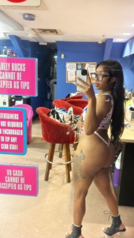 Incall & Outcall Female Escort in Round Rock — FaceTime Verify, Apple Pay Ready - 1