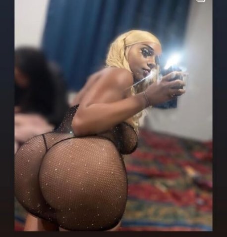 Moreno Valley Incall Female Escort — 3 Hole Specials - 1