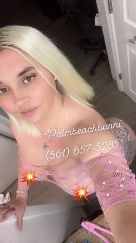 Palm Beach Bunny Vixxxen 28 — German/Polish/Swedish Escort - 1