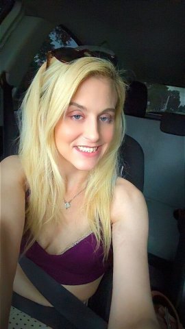 Altoona, Pennsylvania Female Escort — Teasing, charming vibe - 1