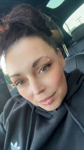 Tri-Cities WA Female Escort — Incalls/Outcalls, Full HR Special - 1