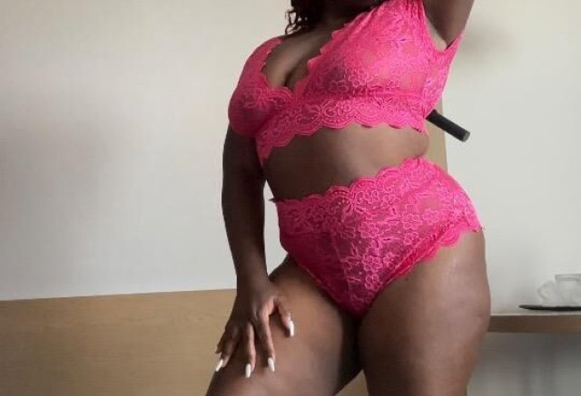 Lowell MA Female Escort — Sensual Shower + Body Rub Sessions - 1