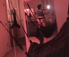 Quinn (SF) Curvy Mature Tomboy Toy — Incall/booking options - Image 2