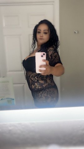 North County San Diego Female Escort — in-calls, car dates & out-calls - 1