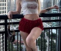 Kansas City escorts - Kansas City Petite Blonde Female Escort — Incall & Outcall