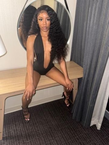 90 lb Miaxed Asian petite 2-girl facetime videos — Wichita Falls - 1