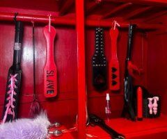 Visiting Nashville: Mistress Lilly Peggz (BDSM & Kink) – tour services - Image 4