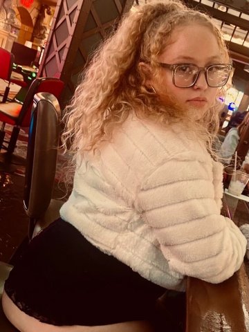 St. George, UT Female Escort — Snow Bunny Roleplay - 1