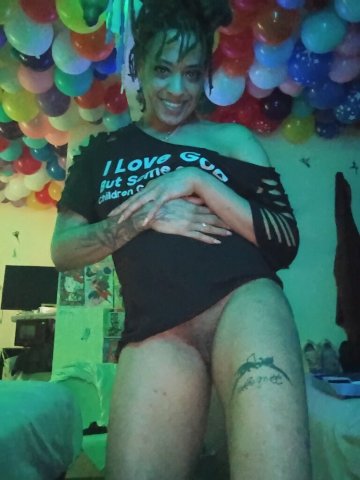 San Antonio Female Escort — DJ love song vibes and lotion pick-up - 1