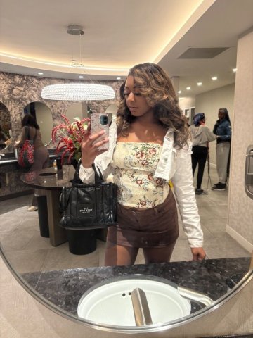 Honolulu Female Escort — No Bare Action (Screening Required, Video Verification) - 1