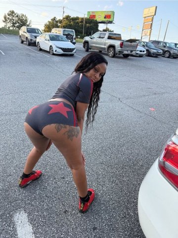 Petite Princess Escort in Columbus, GA (FT, Massages, BB/GFE) - 1