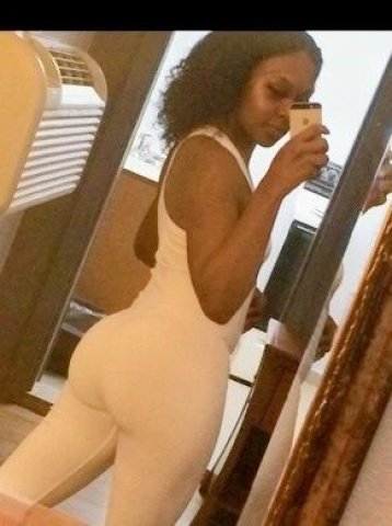 Baton Rouge Female Escort — private, discreet sessions - 1