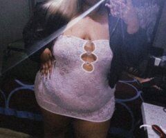 BBW Incall — Thick thighs & soft belly in Eau Claire, WI - Image 3
