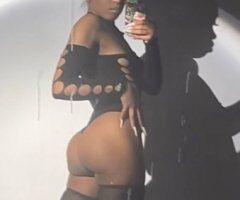 San Fernando Valley escorts - Petite Pound Cakes — Outcalls & Incalls