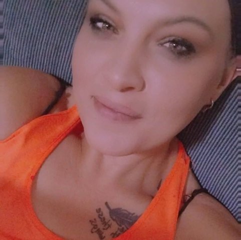 Western Kentucky Female Escort — 41-Year-Old Flirty High Bust Milk - 1