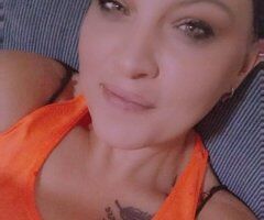 Western Kentucky escorts - Western Kentucky Female Escort — 41-Year-Old Flirty High Bust Milk