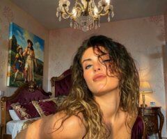 Ann Arbor escorts - Ann Arbor GFE Lebanese Companion — Incalls or Outcalls