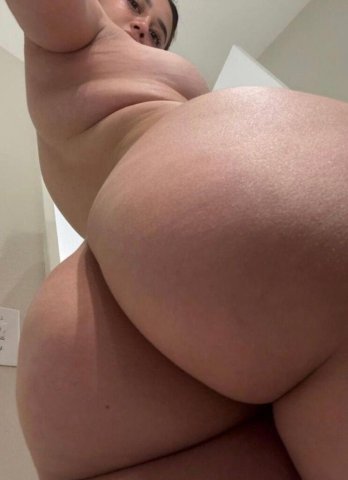 Albany NY Female Escort — BBJ anal en habitación privada - 1