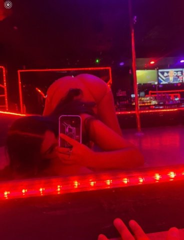 Portland OR In-Town 1 Night — Submissive Discreet Company (Incall/Outcall) - 1