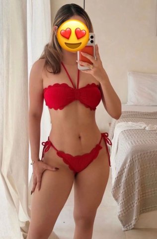 Cleveland, OH Female Escort — Kisses & Quick Blowjobs - 1