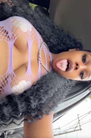 Chicago Luxury Female Escort — Wet Pussy, Incall/Outcall 24/7 - 1