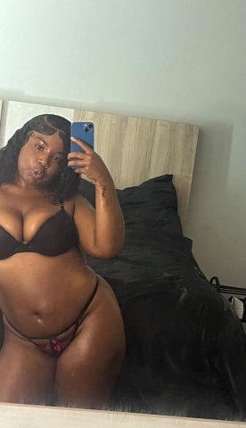 Honeybunn — Ebony Goddess Female Escort (New in Town, Charleston) - 1