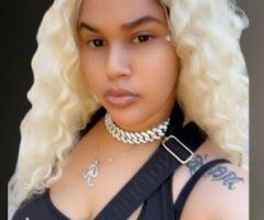 Manhattan Female Escort — live X-rated content shows 24/7 - Image 3