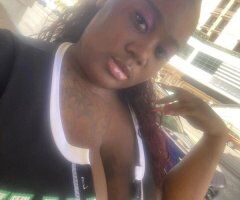 Strawberry (25) — friendly female escort - Image 4