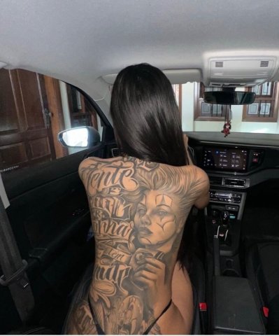 Classy tattooed woman — great conversation & good company in Queens - 1