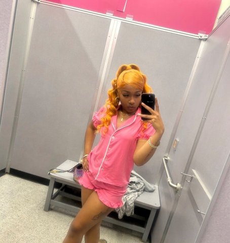 San Diego Petite Female Escort — Outcall, Incall & Car Fun - 1
