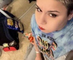 Redding escorts - Chatty MILF—texting sessions and play time