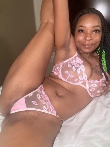 Long Beach Incall & Outcall Companion — Discreet Fetish Friendly Sessions - 1