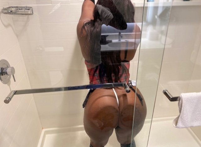 Monroe Female Escort — Duo or Solo 30 Min, 1 Hr, 2 Hr Champagne Date - 1