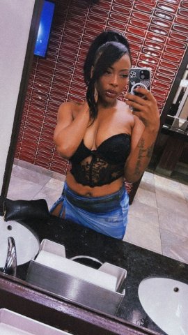 Miami, FL Incall & Outcall Female Escort — Throat Goats Touch Therapist - 1