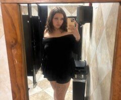 Honolulu escorts - Amelia — Honolulu, Hawaii Student Escort (Video Verification)